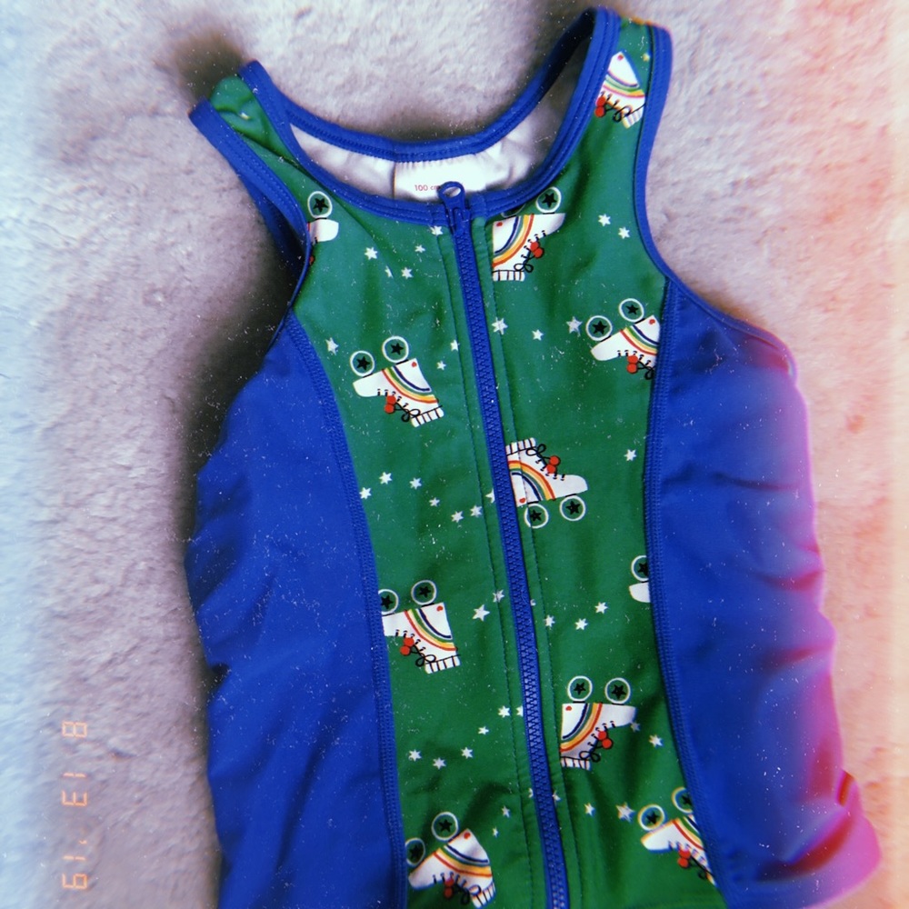 Hanna Andersson 100 rollerskate zip tank swim top